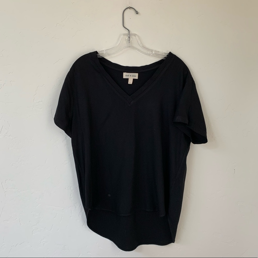 Cloth & Stone v-neck shirt.